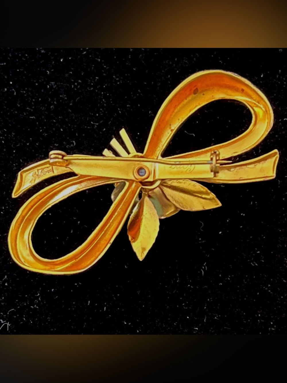 Coro Pegasus Gold-Tone Rose and Bow Brooch - Picture 3 of 8